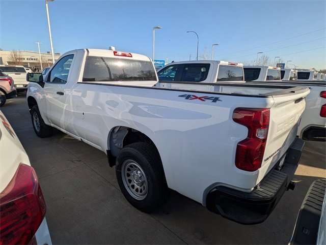 2025 Chevrolet Silverado 1500 photo 3