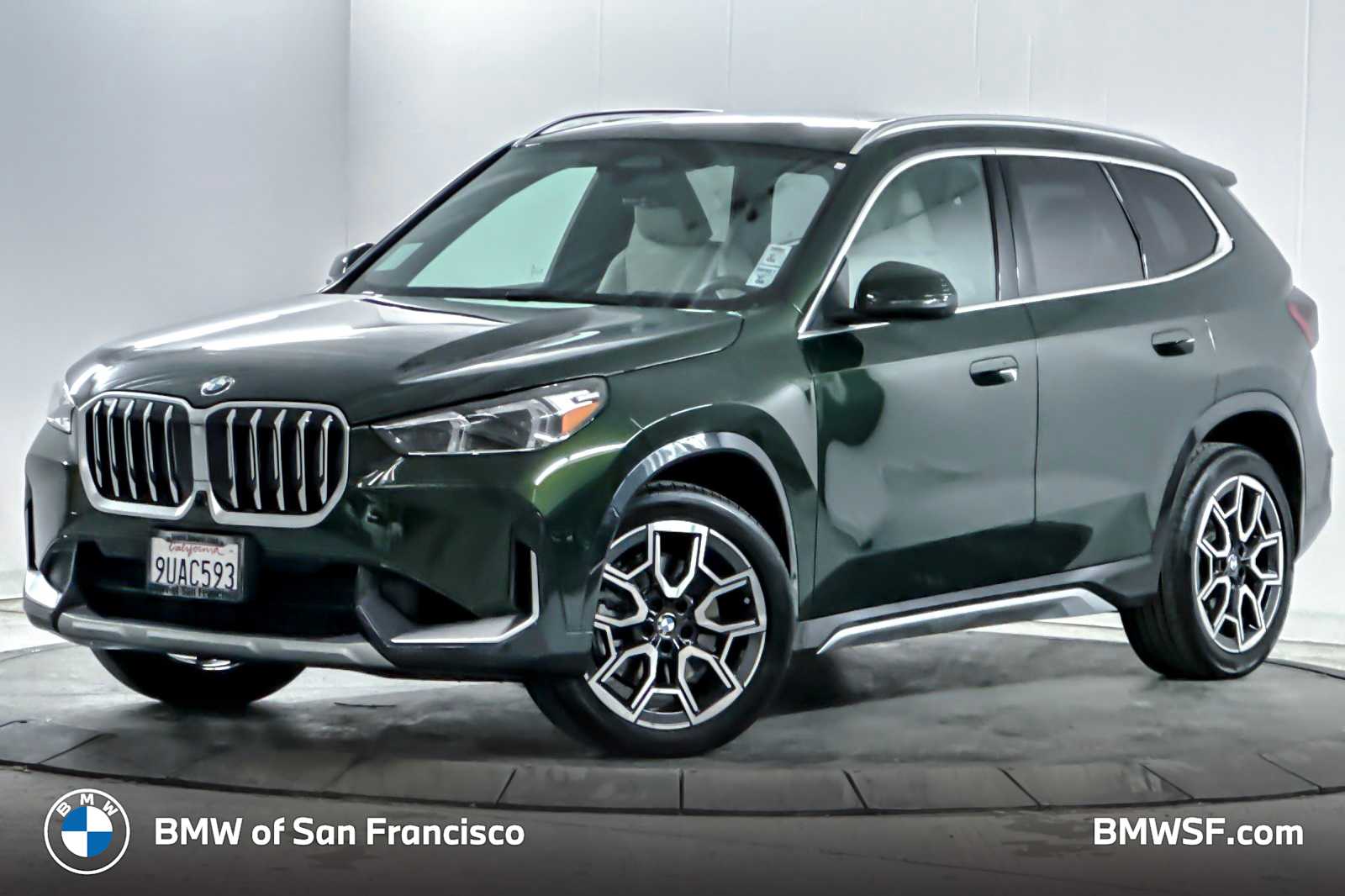 2025 BMW X1 28i's photo