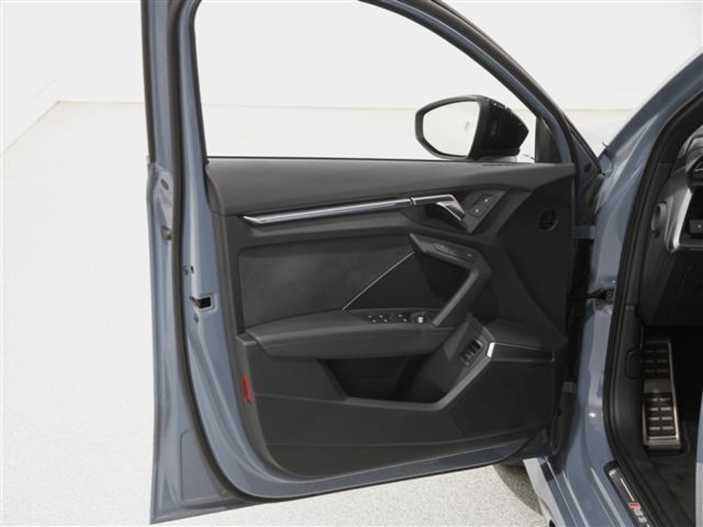 2023 Audi RS 3 Base photo 4