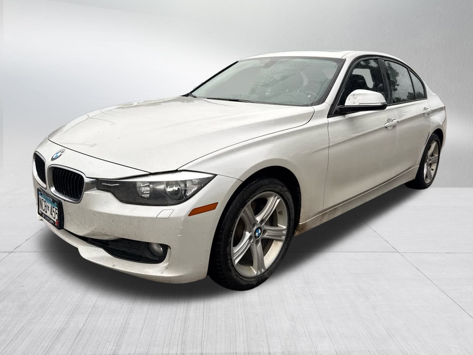 Used 2014 BMW 3 Series 320i with VIN WBA3C3G55ENR25792 for sale in Brooklyn Center, MN