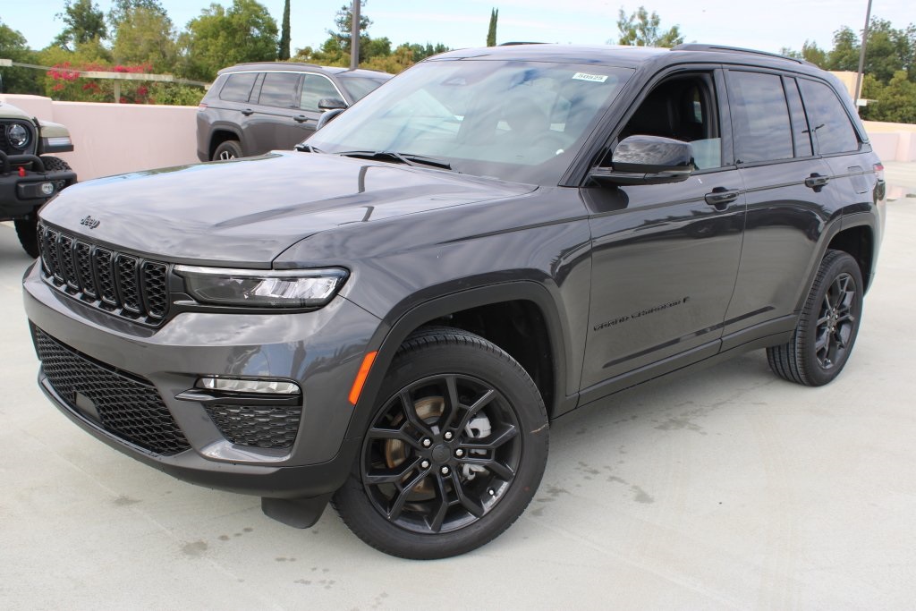 2025 Jeep Grand Cherokee Limited's photo