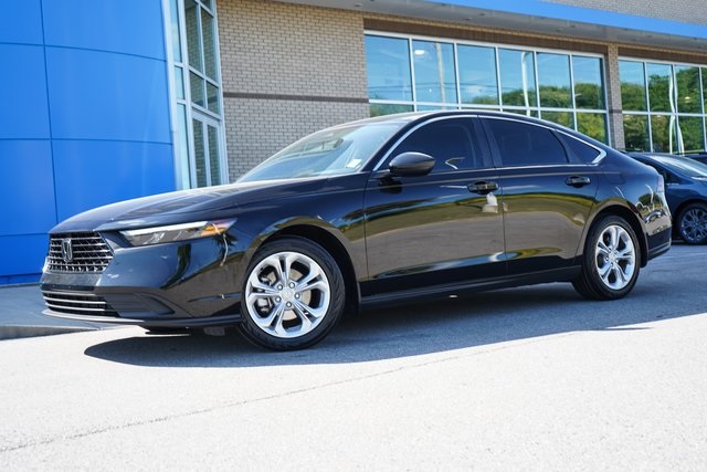 2023 Honda Accord LX photo 2