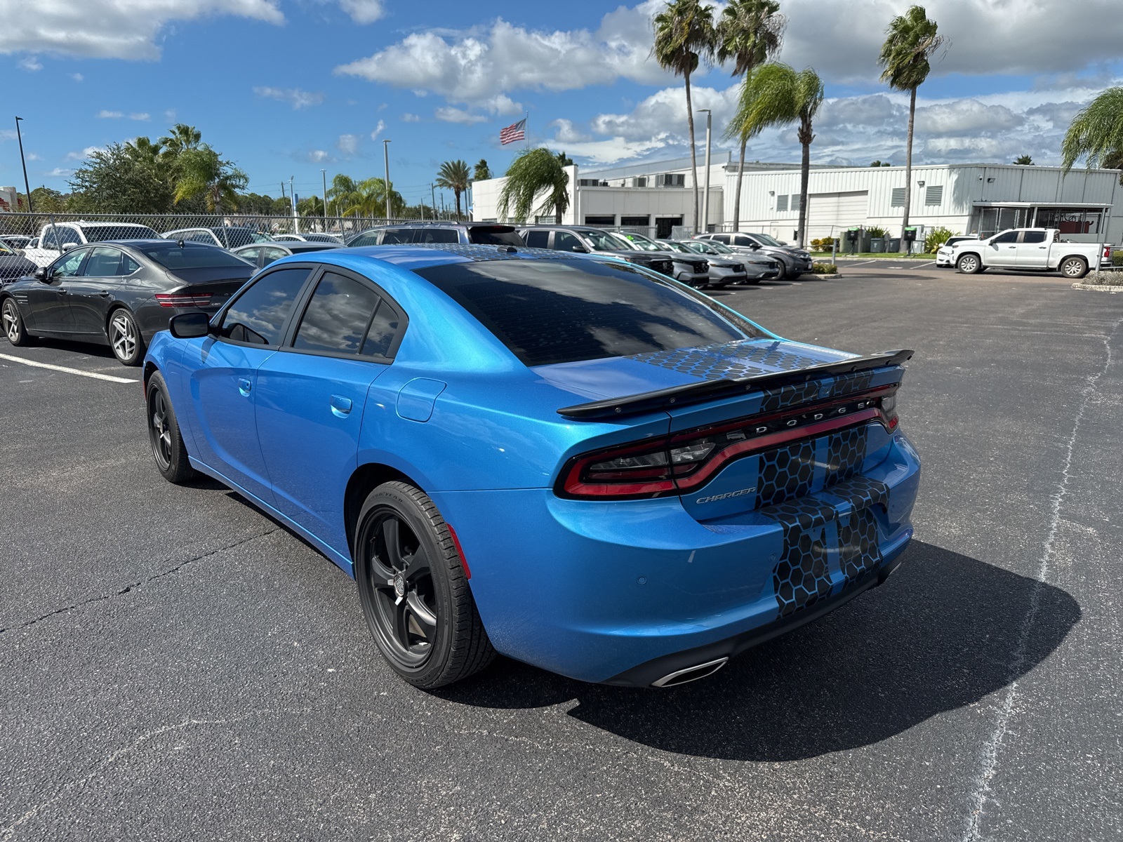 2019 Dodge Charger SXT photo 5