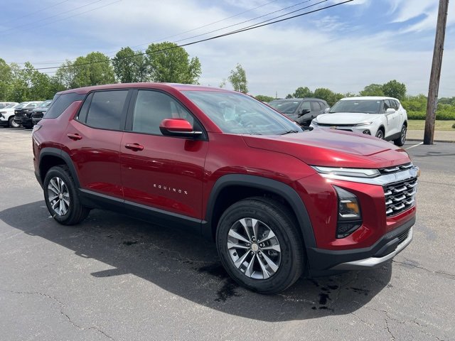2026 Chevrolet Equinox LT photo 2