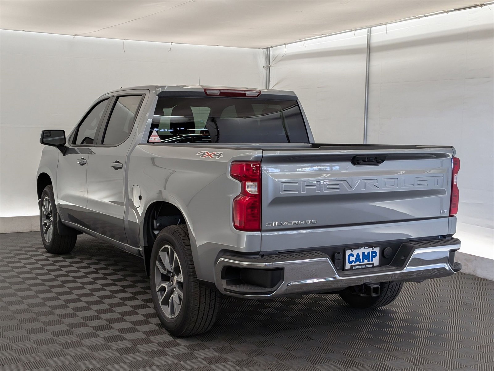 2025 Chevrolet Silverado 1500 LT photo 4