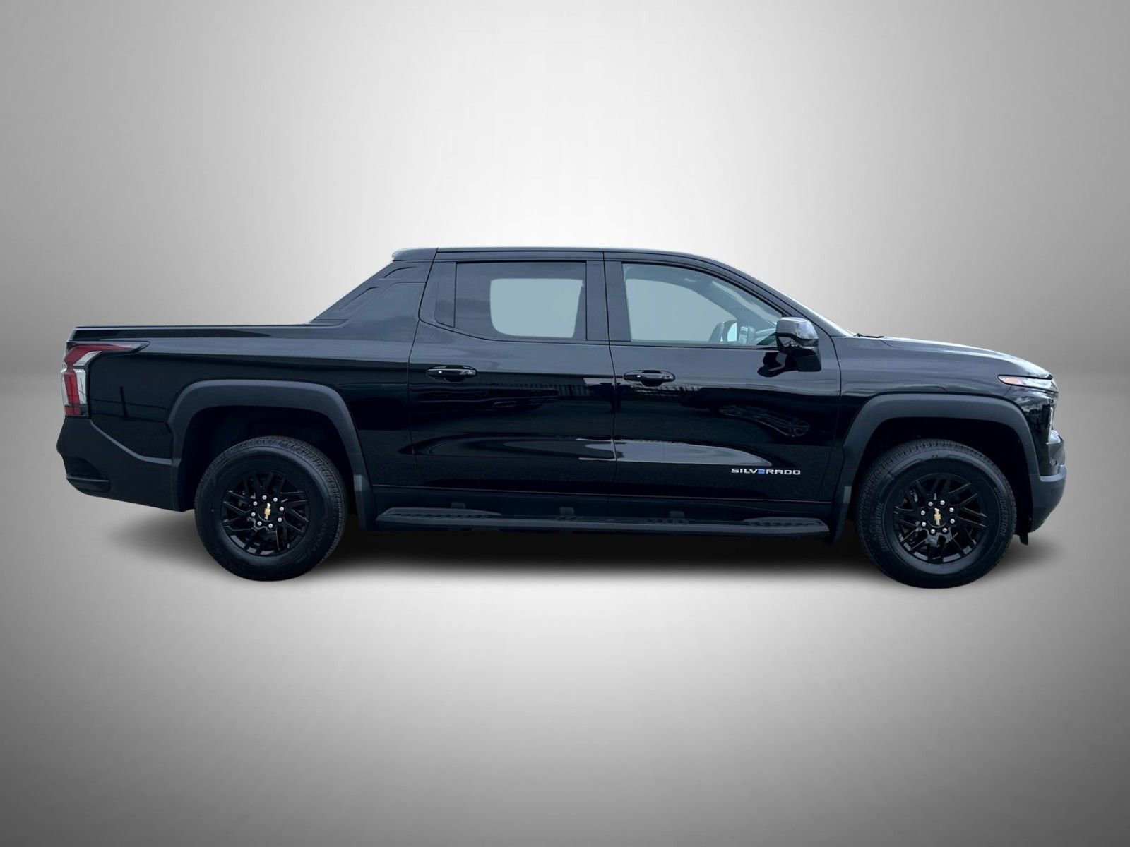 2026 Chevrolet Silverado EV LT photo 4