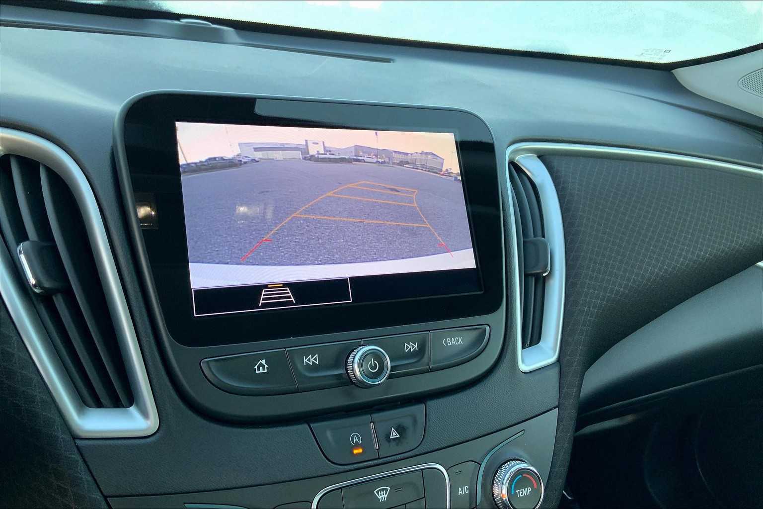 2022 Chevrolet Malibu LS photo 24