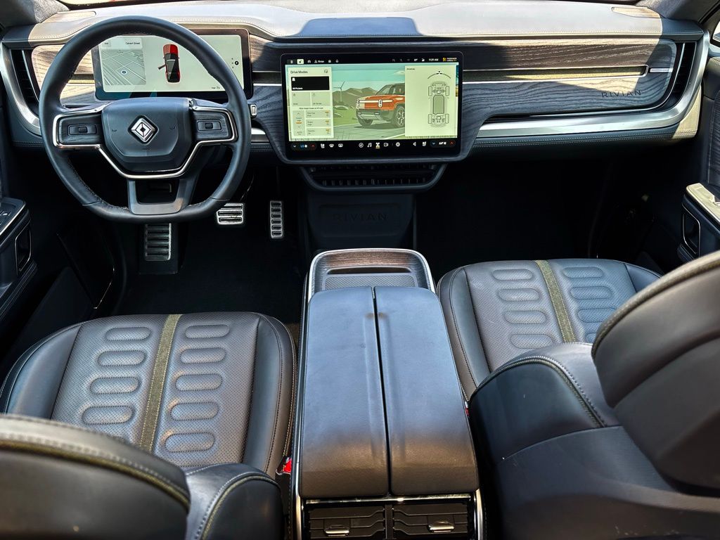 2024 Rivian R1S Adventure photo 13