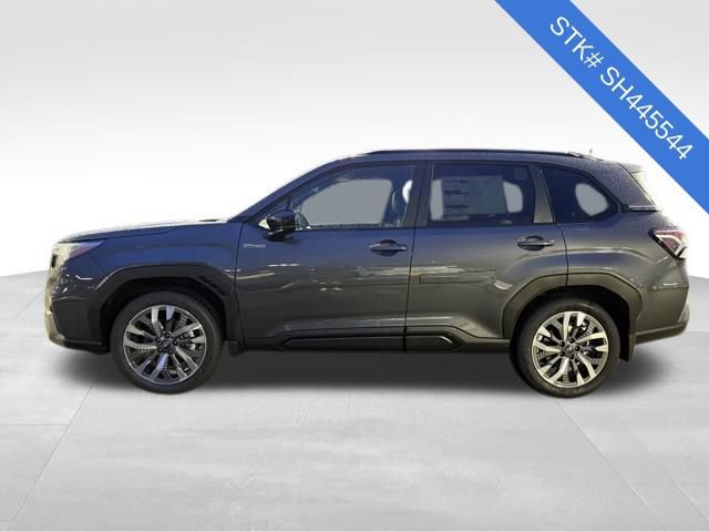 2025 Subaru Forester Touring photo 2