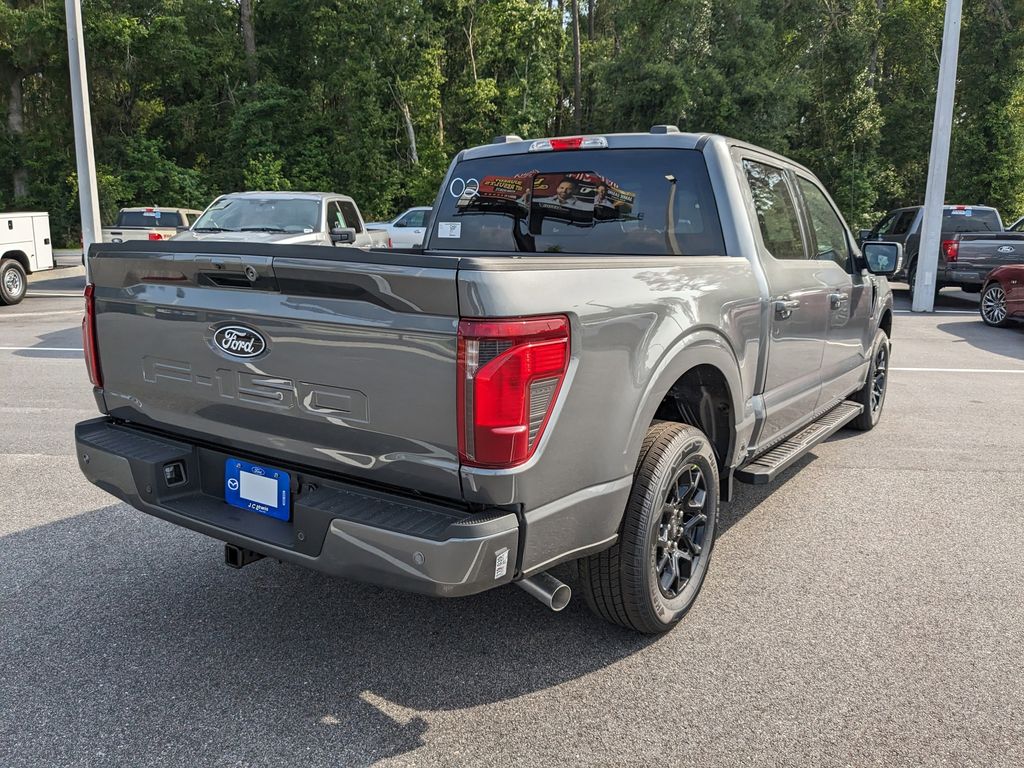 2025 Ford F-150 XLT photo 4