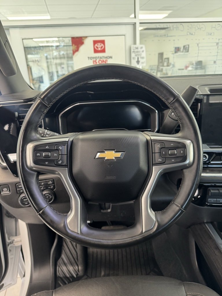 2024 Chevrolet Silverado 3500HD LTZ photo 14