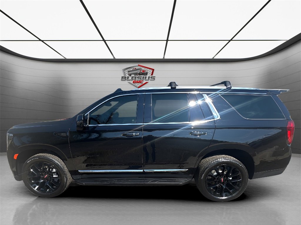 2023 Gmc Yukon SLT photo 2