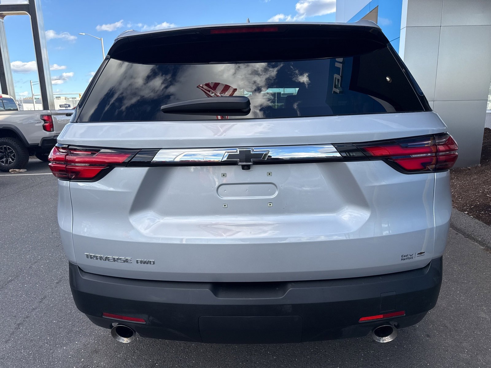 2022 Chevrolet Traverse LS photo 4