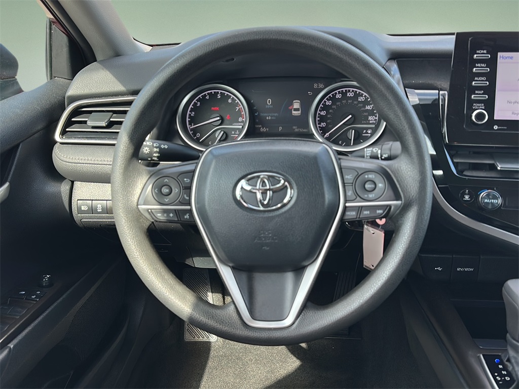 2022 Toyota Camry LE photo 10