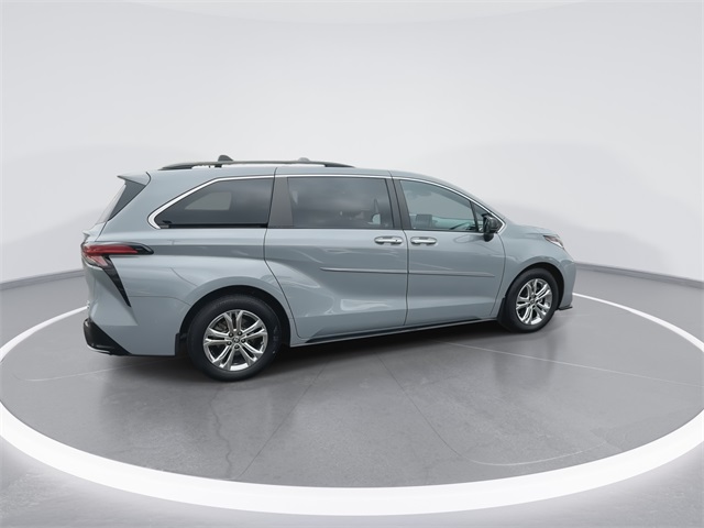 2023 Toyota Sienna XSE photo 9