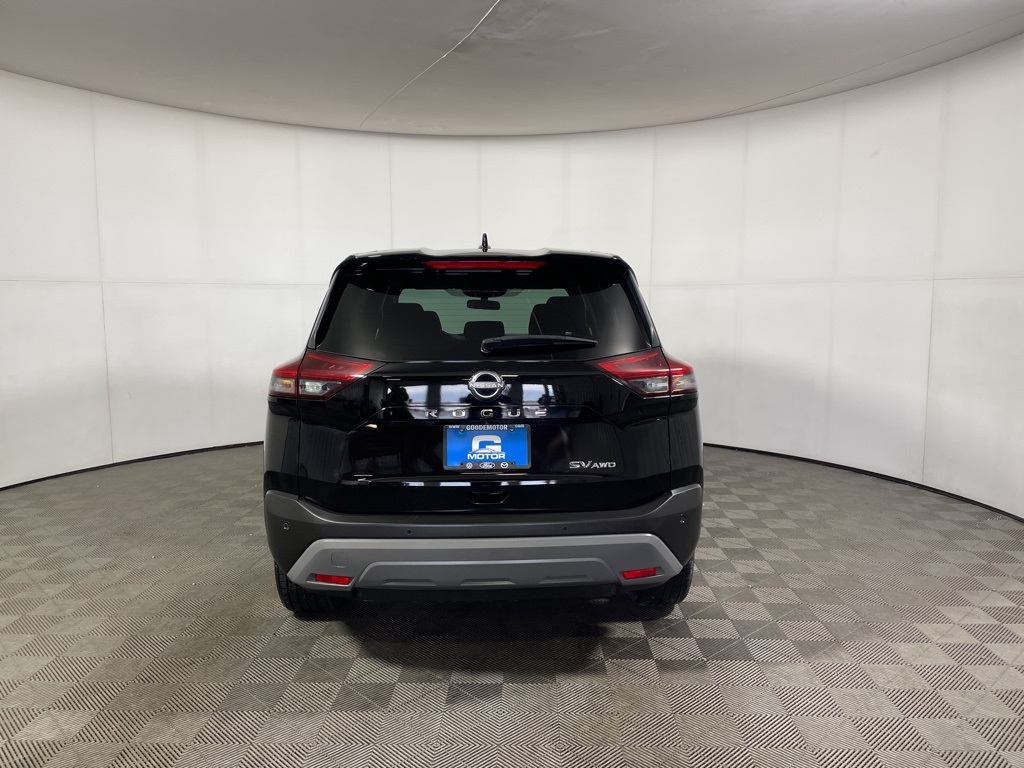 2023 Nissan Rogue SV photo 3