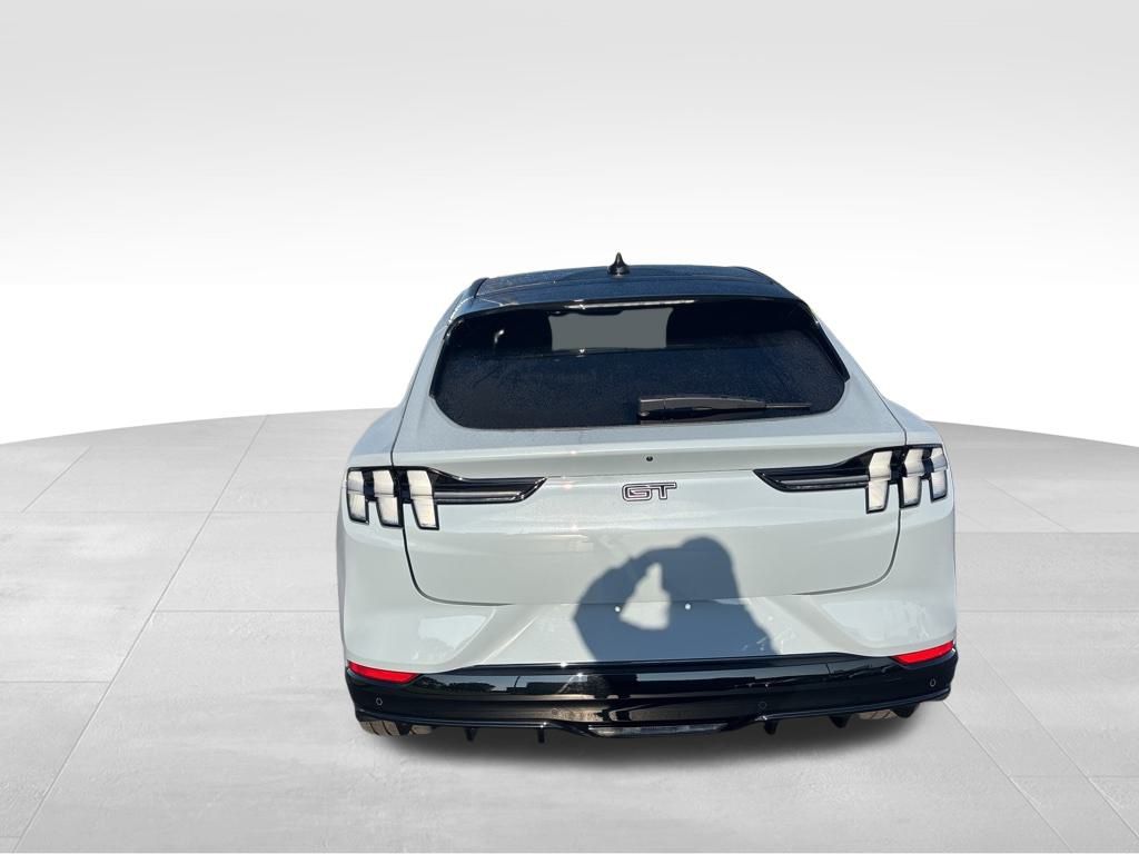 2024 Ford Mustang Mach-E GT photo 4
