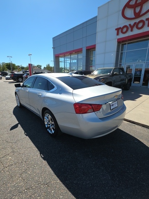 2018 Chevrolet Impala LS photo 3