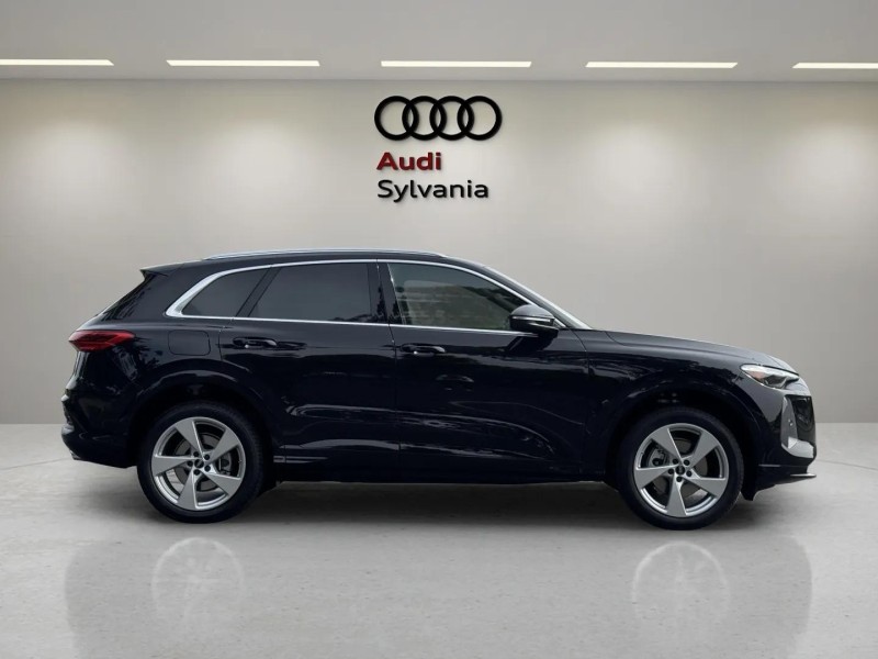 2025 Audi Q5 Premium Plus photo 8