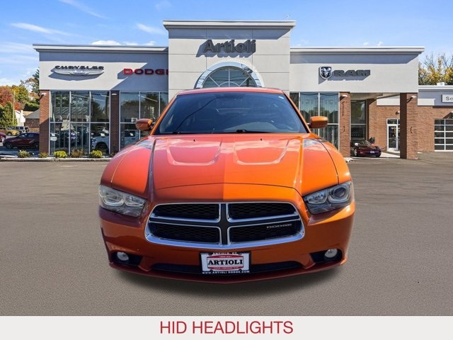 2011 Dodge Charger R/T photo 2