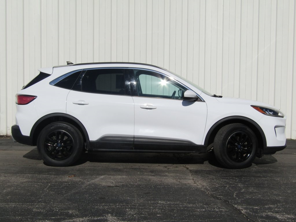 Used 2020 Ford Escape SE with VIN 1FMCU9G60LUB23449 for sale in Kansas City