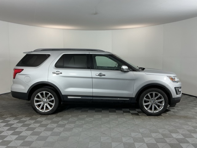 2016 Ford Explorer Limited photo 3