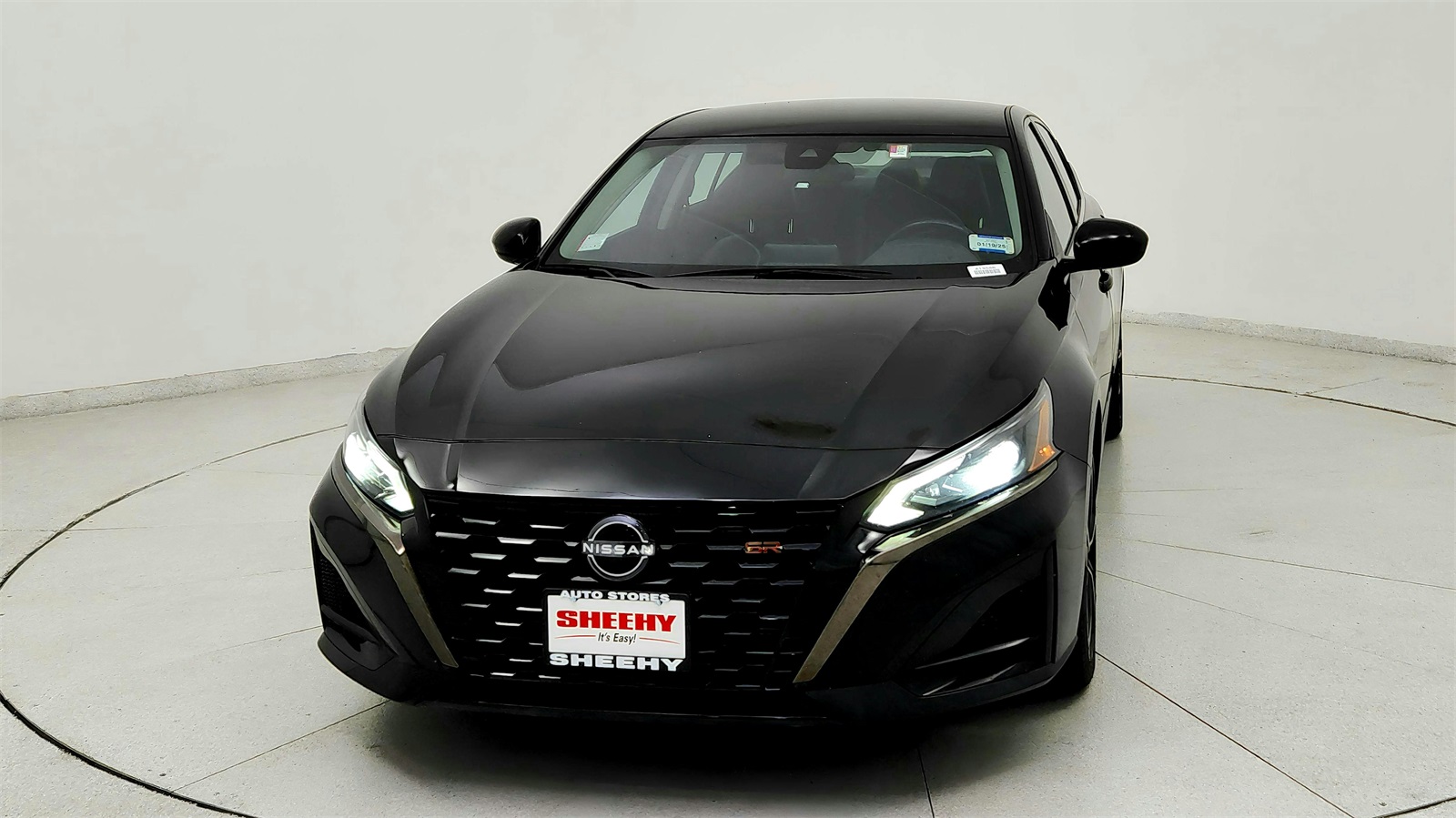 2023 Nissan Altima 2.5 SR photo 2