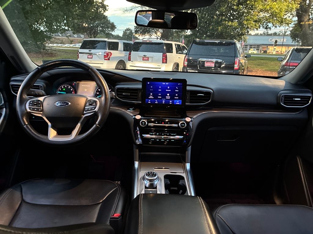 2023 Ford Explorer Limited photo 12