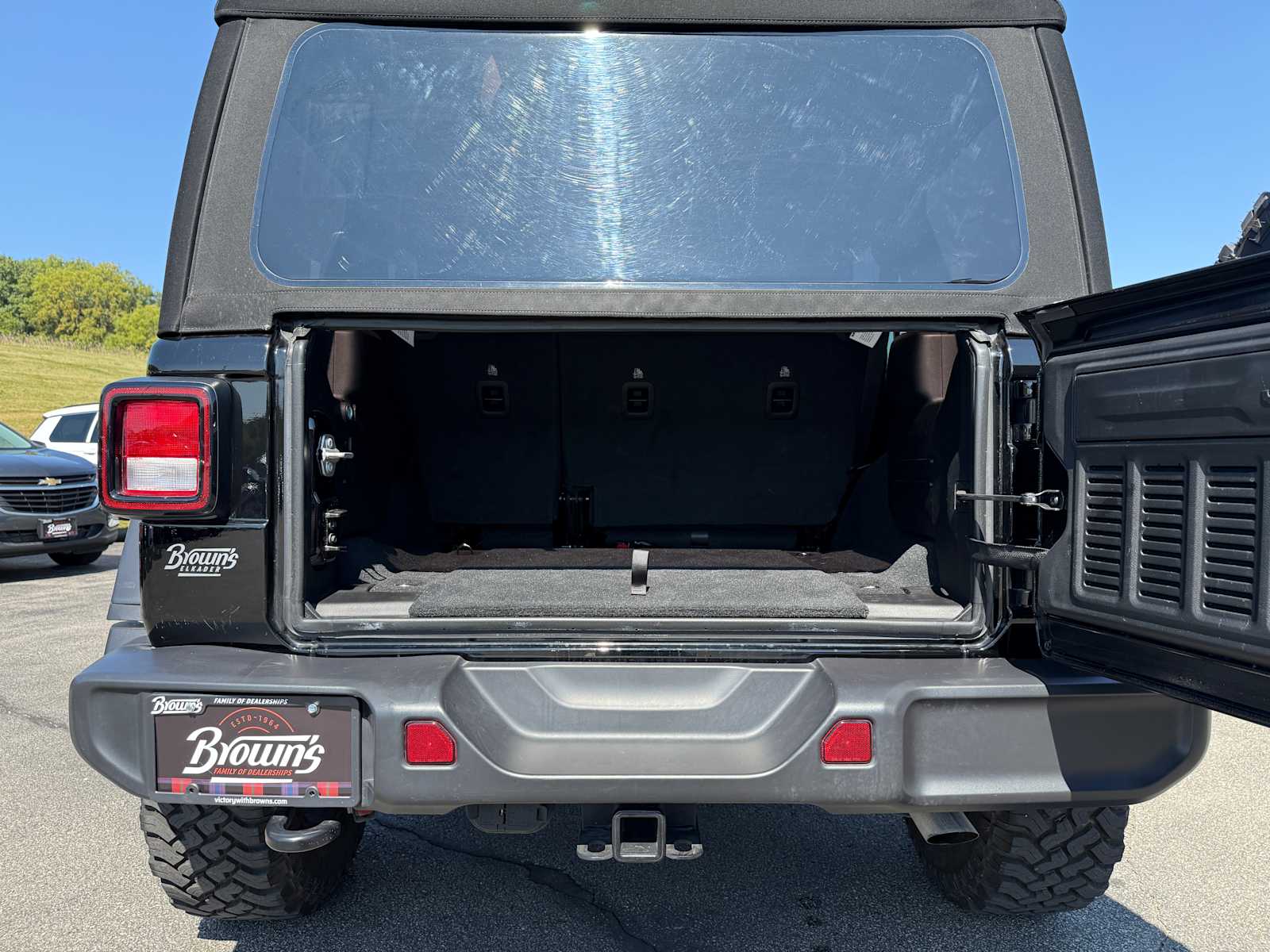 2024 Jeep Wrangler Willys photo 9