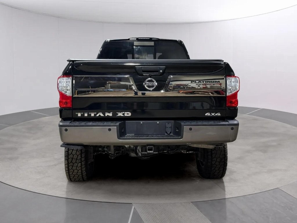2019 Nissan Titan photo 5