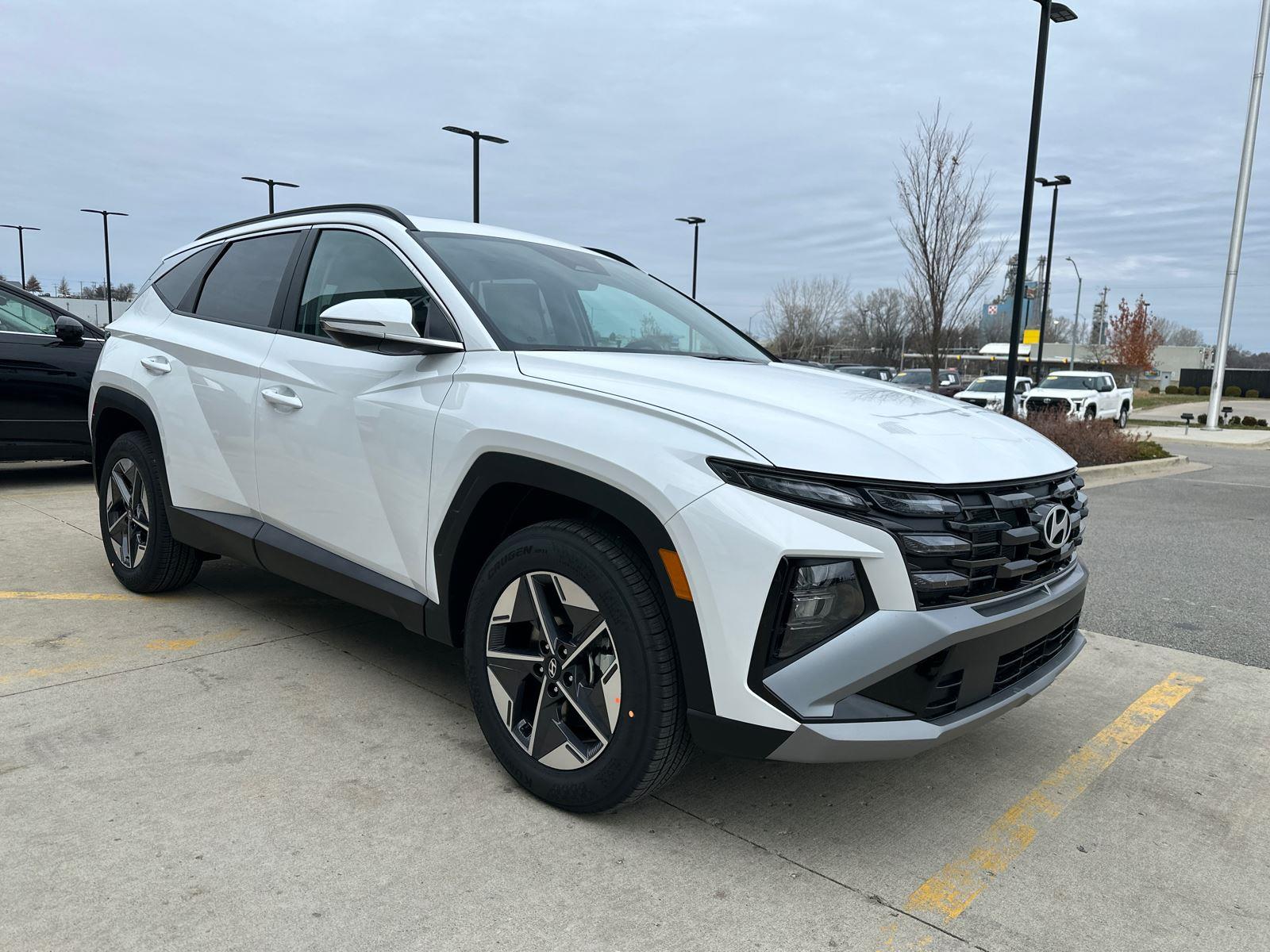 2026 Hyundai Tucson SEL Convenience photo 2