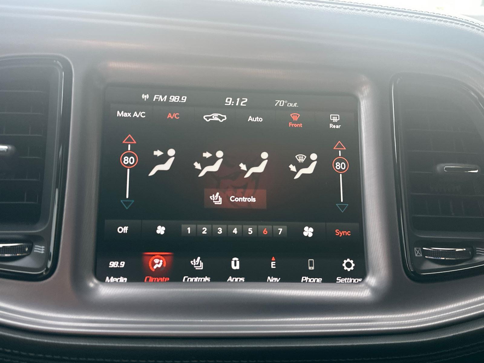 2023 Dodge Challenger R/T photo 19