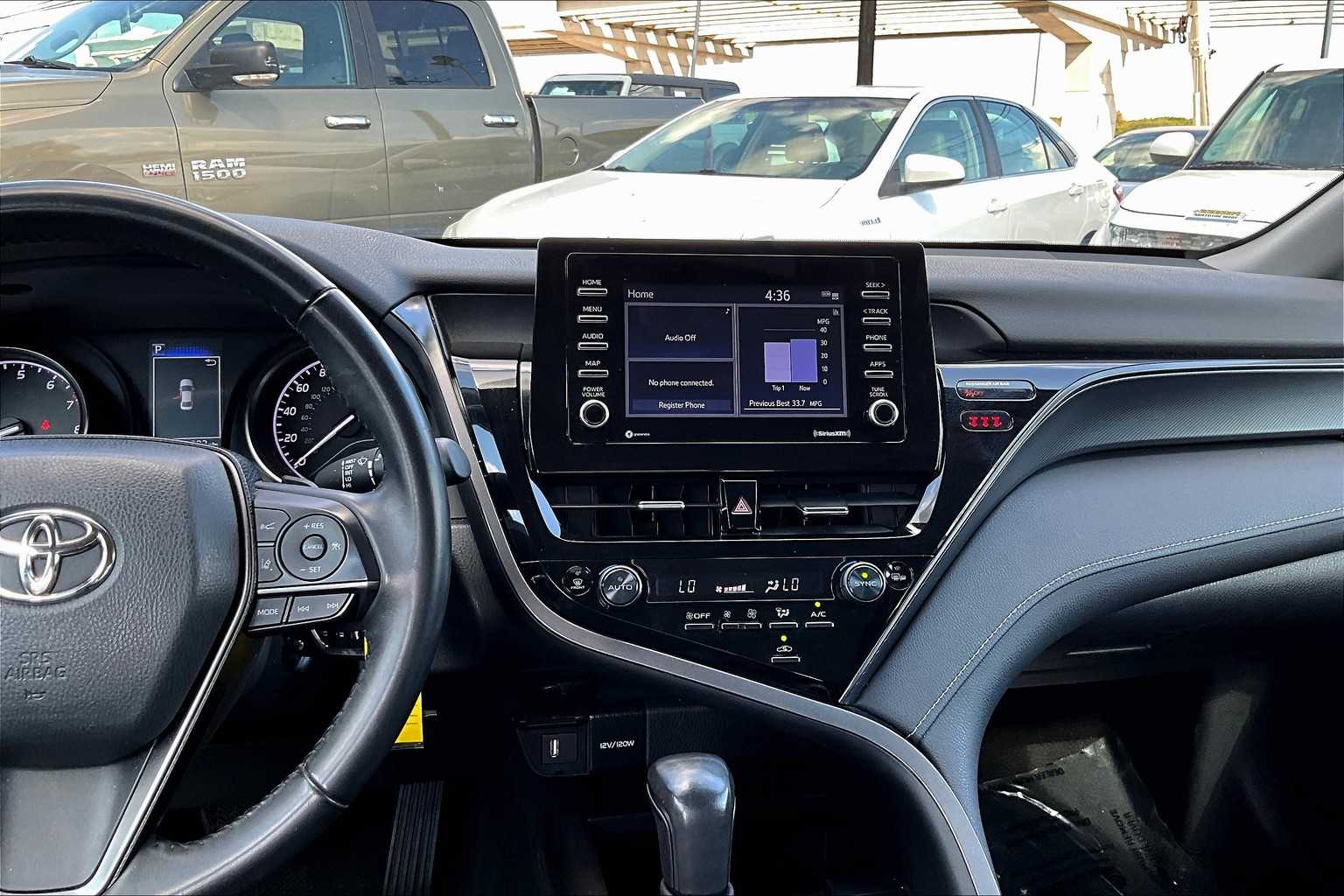 2023 Toyota Camry SE photo 6