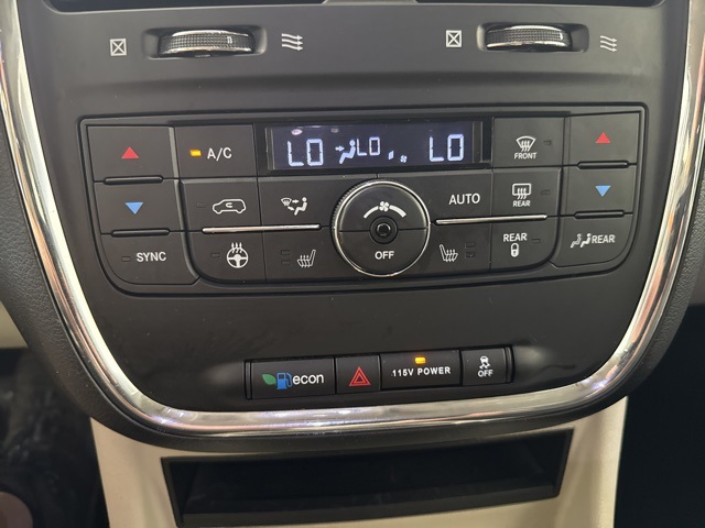 2013 Dodge Grand Caravan Crew photo 17