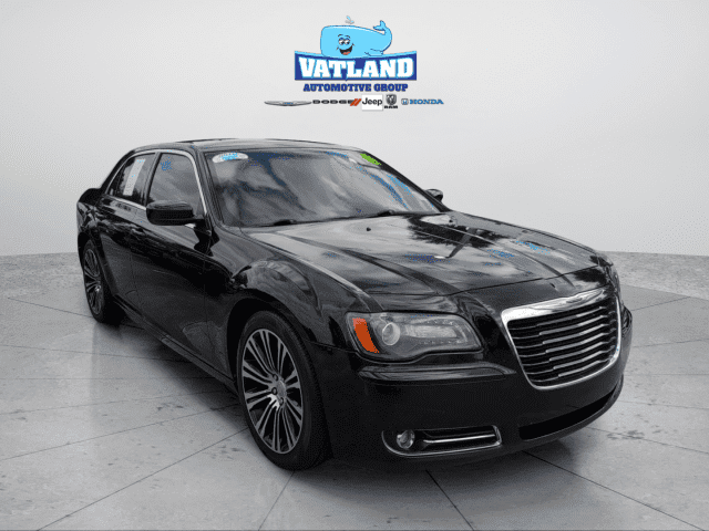 2012 Chrysler 300 S's photo