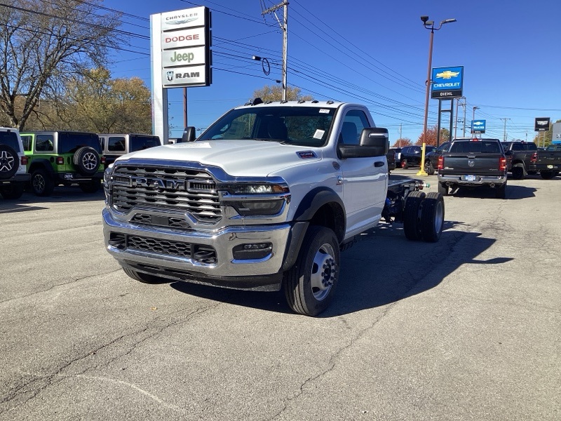 2026 Ram 5500 Tradesman photo 2