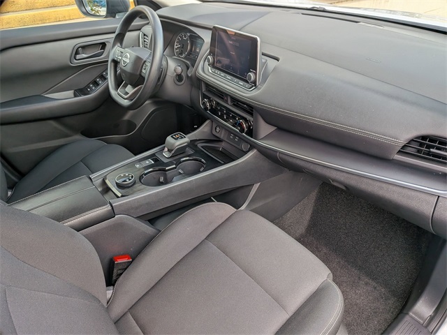 2025 Nissan Rogue S photo 24