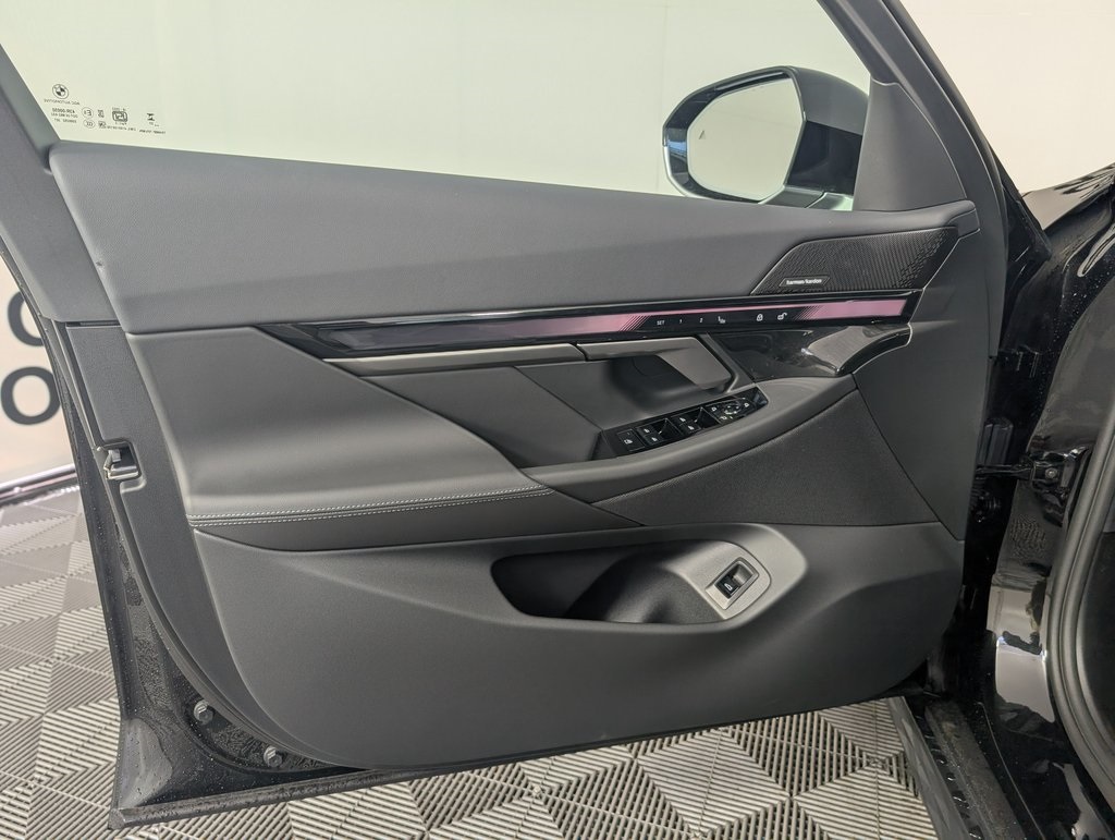 2026 Bmw 540i xDrive photo 16