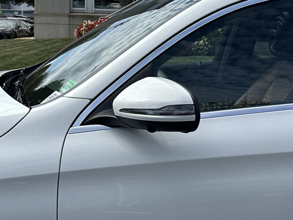 2022 Mercedes Benz GLC 300 Coupe photo 8