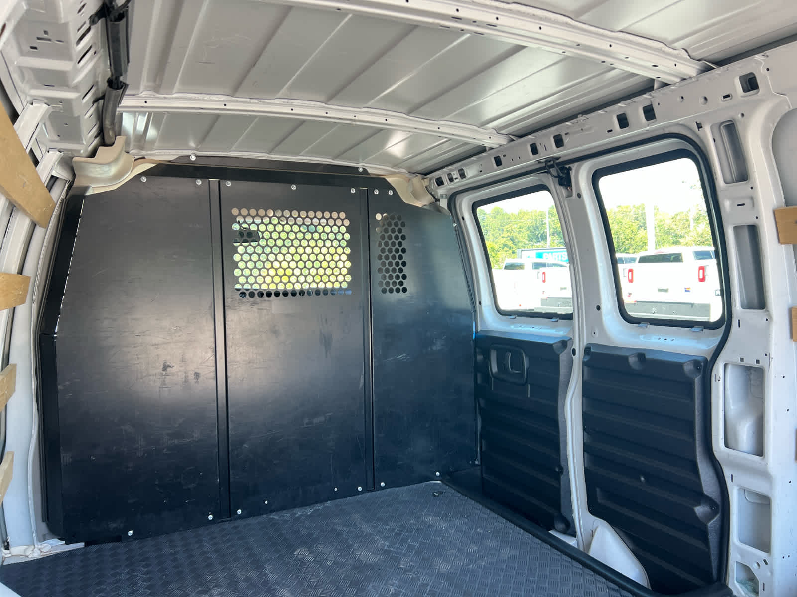 2023 Chevrolet Express Cargo 2500 photo 20