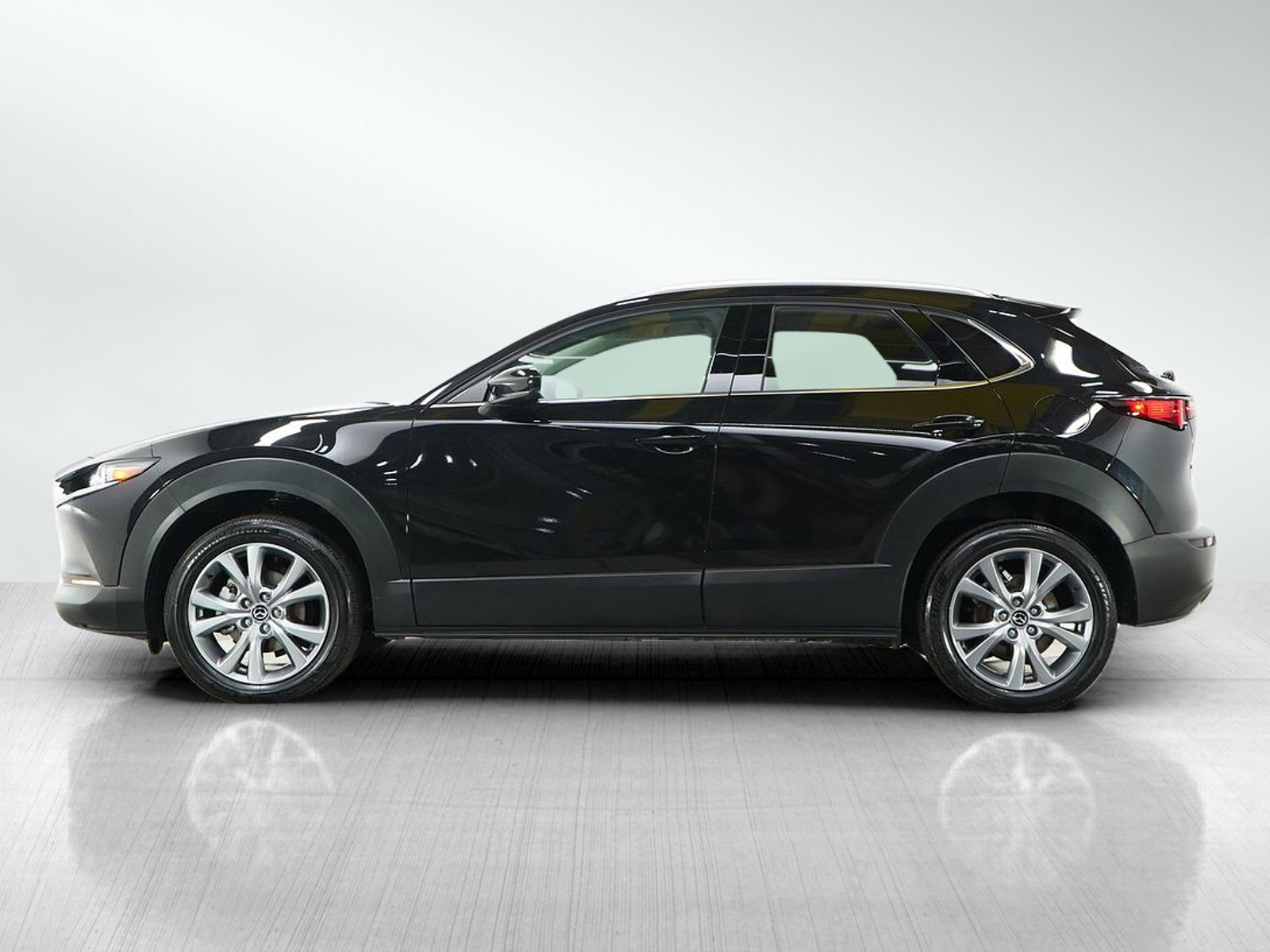 Used 2022 Mazda CX-30 Premium with VIN 3MVDMBDL9NM450061 for sale in Burnsville, Minnesota