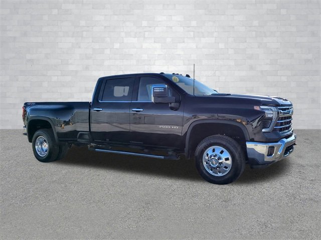 2026 Chevrolet Silverado 3500HD LTZ photo 2