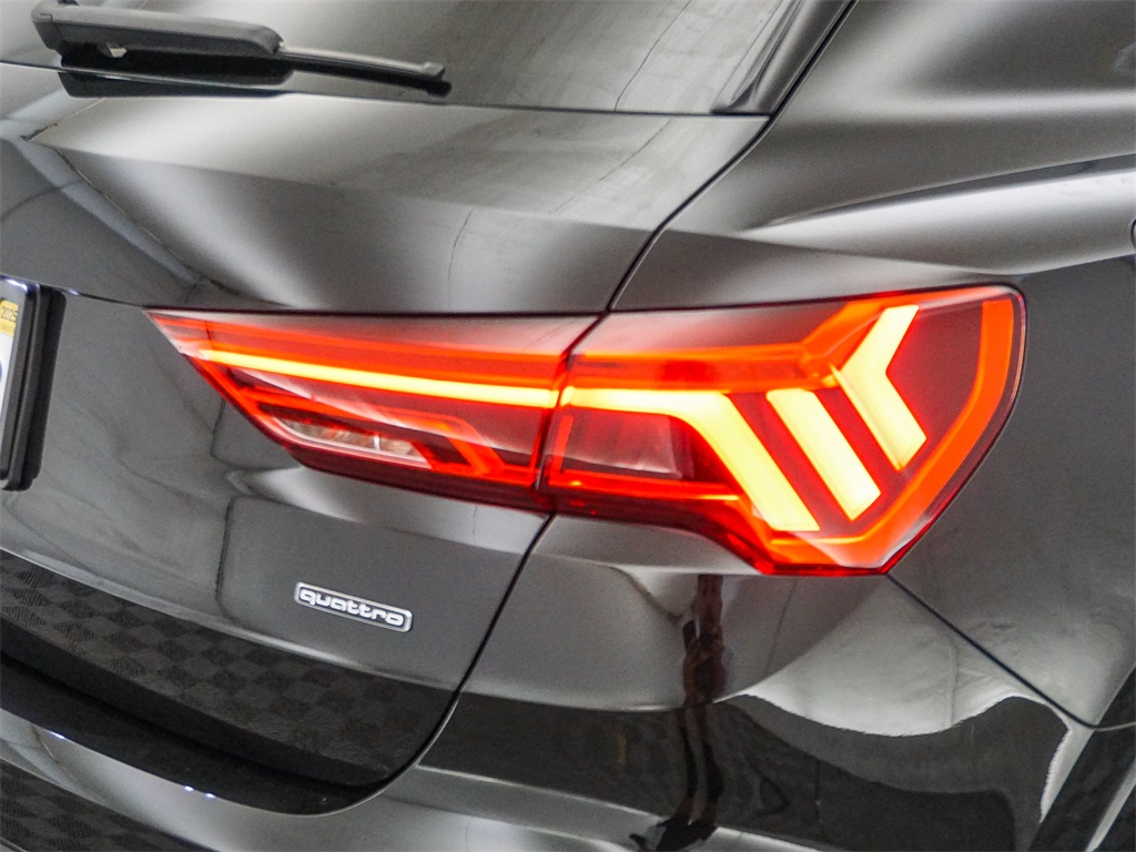 2022 Audi Q3 Premium S line photo 4