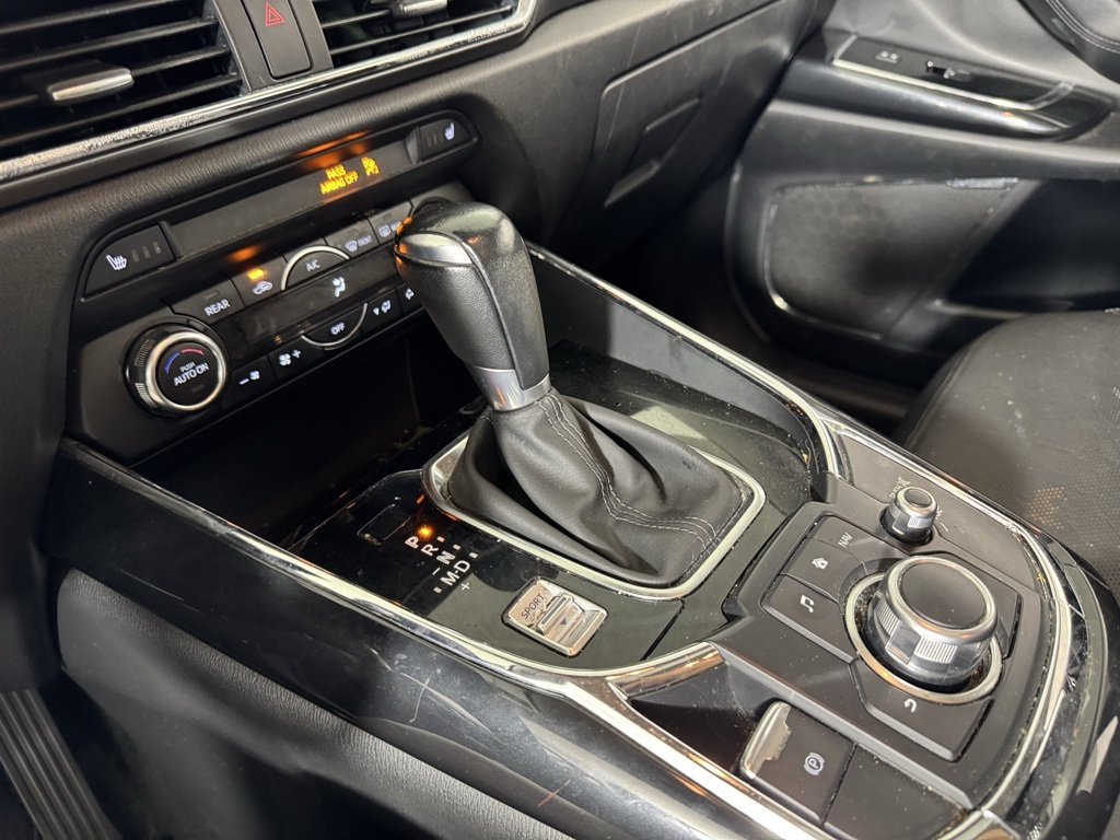 2018 Mazda CX-9 Touring photo 9