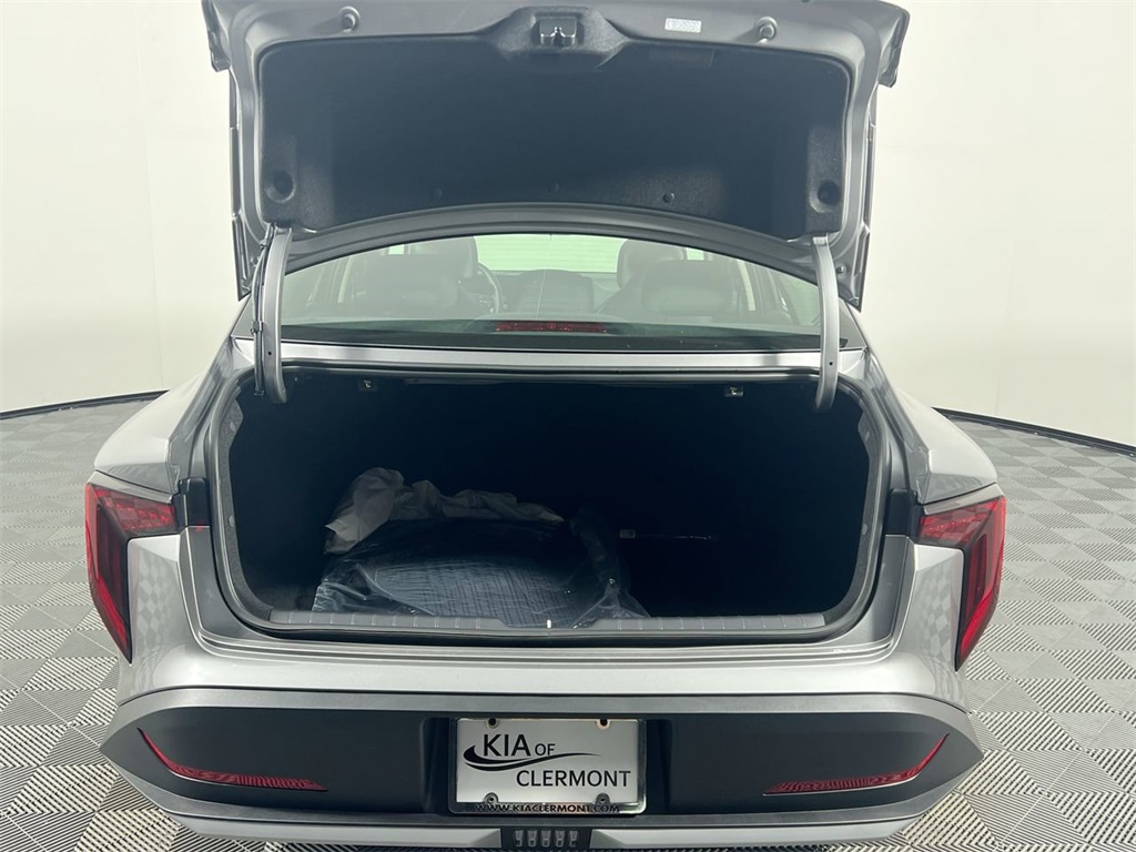 2025 Kia K4 LXS photo 31