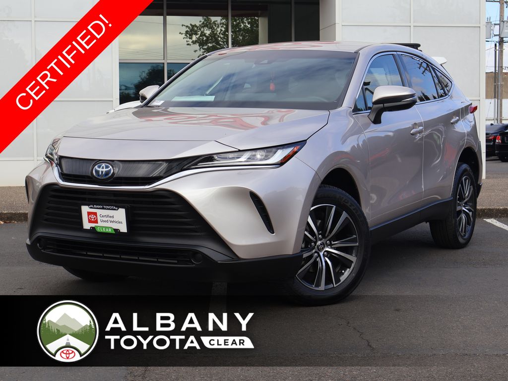 2024 Toyota Venza LE's photo