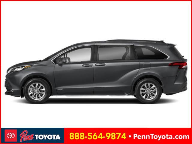 2025 Toyota Sienna XLE photo 3