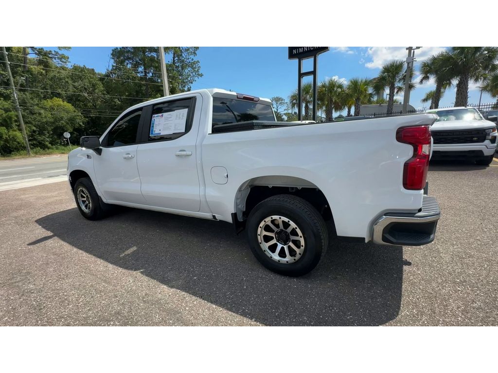 2023 Chevrolet Silverado 1500 LT photo 4