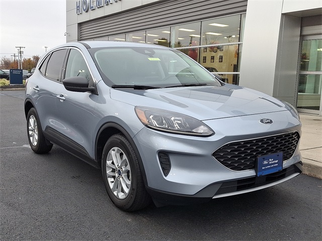 2022 Ford Escape SE photo 2