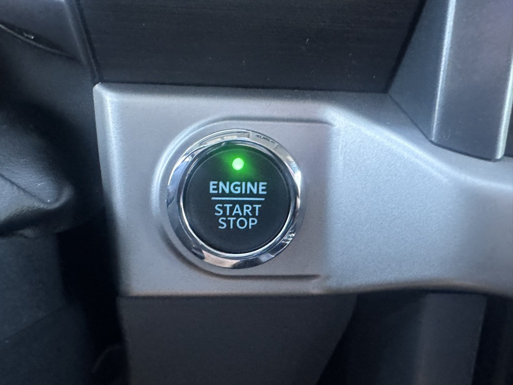 2023 Ford F-150 XLT photo 9